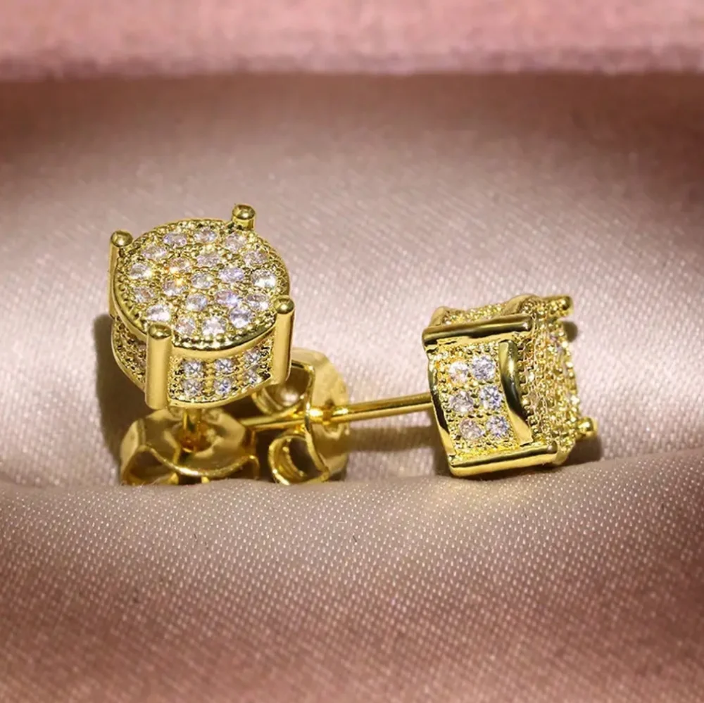 NEW Cubic Zirconia Stud Earrings Gold